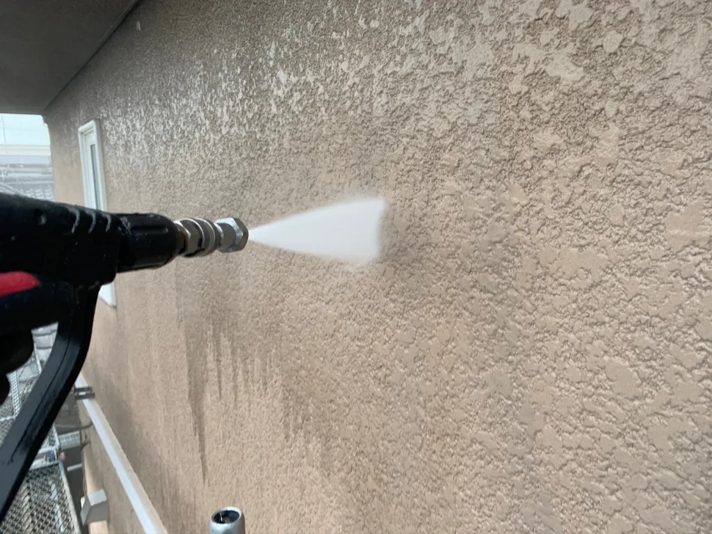 外壁塗装・屋根改修工事／施工事例
