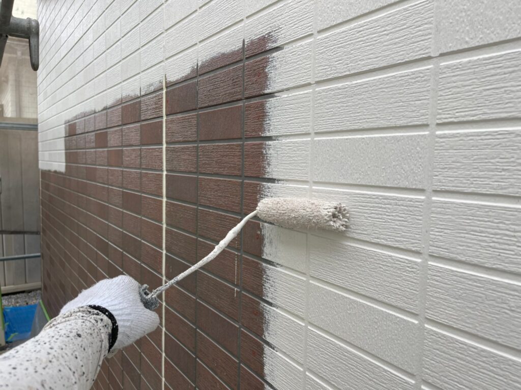 外壁中塗り塗装