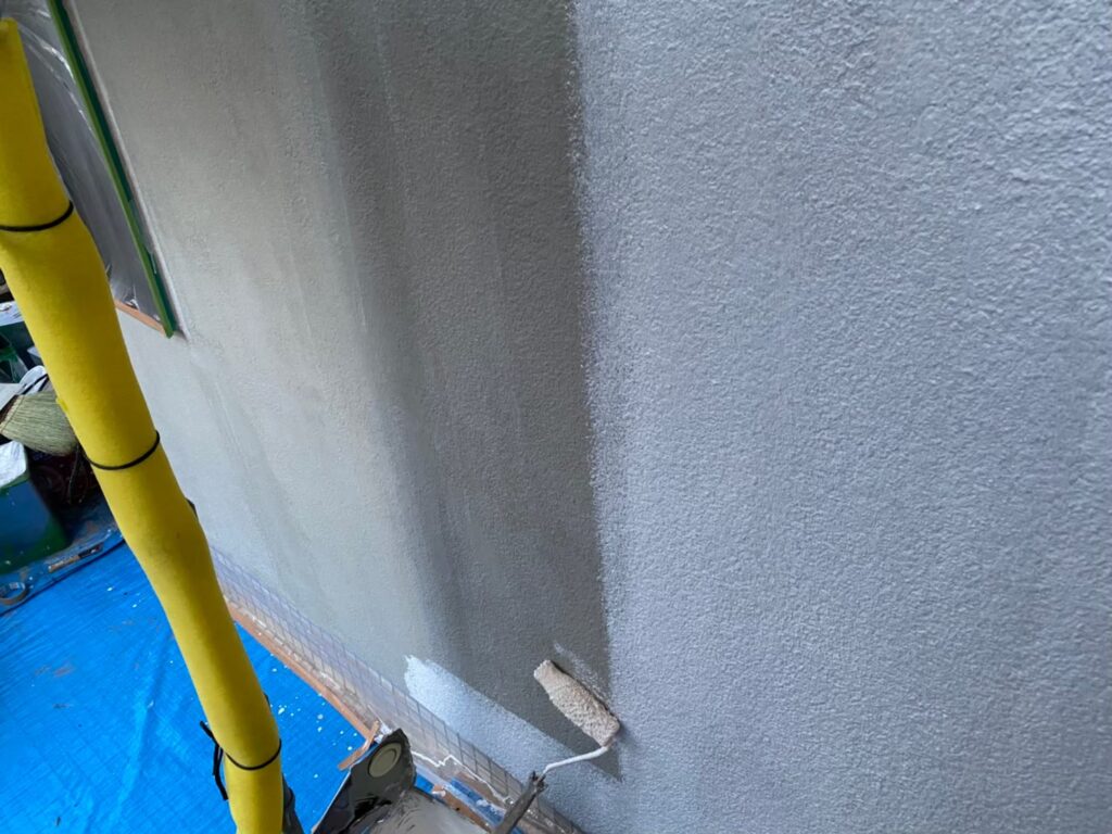 ④外壁塗装下塗り（2）