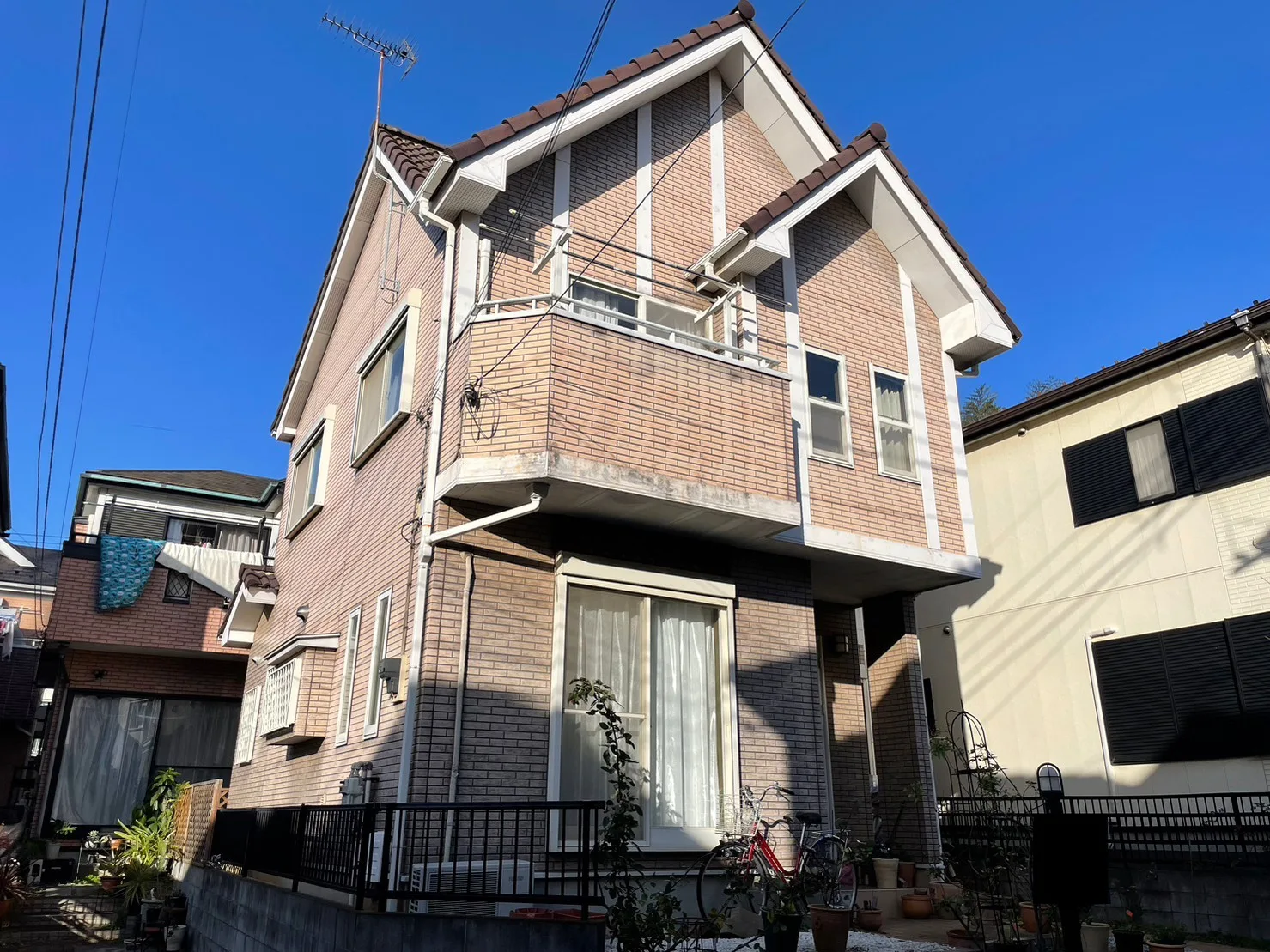 習志野市実籾外壁塗装着工/リライアブルホーム